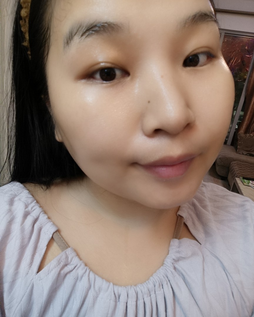 明天要去看曾比特演唱会，今天就来敷一个补水面膜好了~  ⭐本