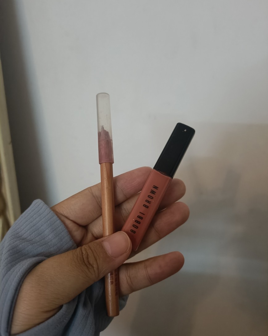 今晚要去看曾比特的演唱会，虽然没有约好人自己一个人去，但是也