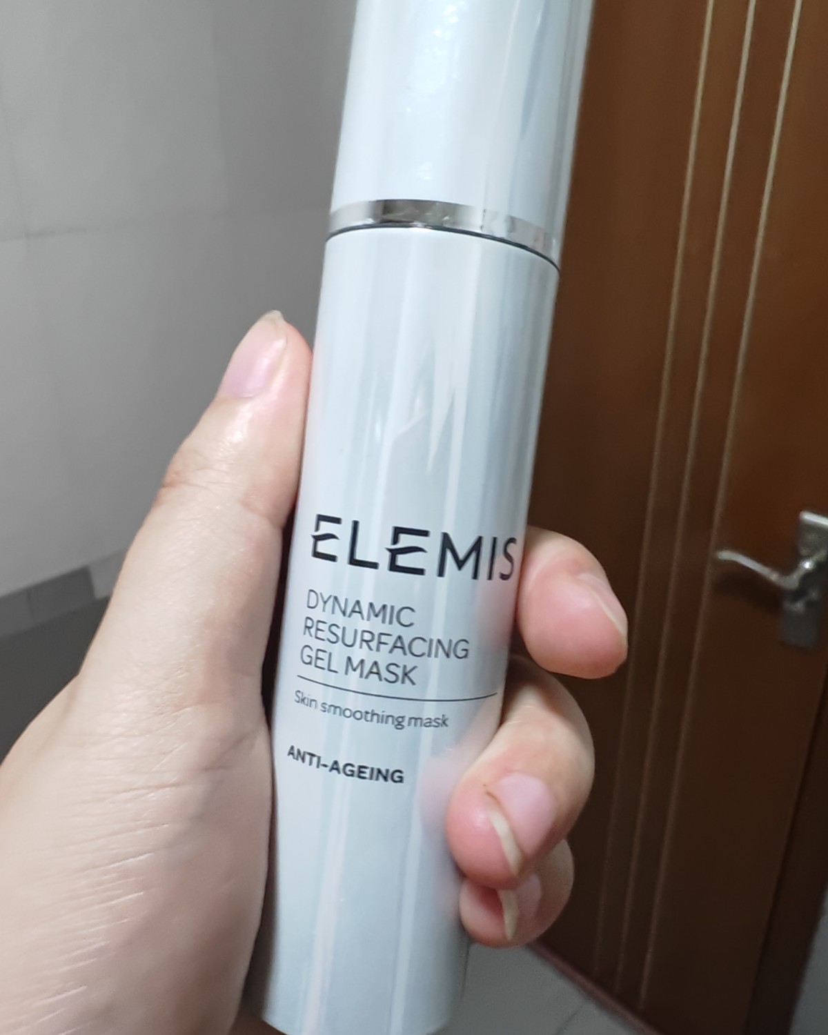 今日分享 我爱用面膜篇艾丽美活颜焕亮啫喱面膜  艾丽美是来自