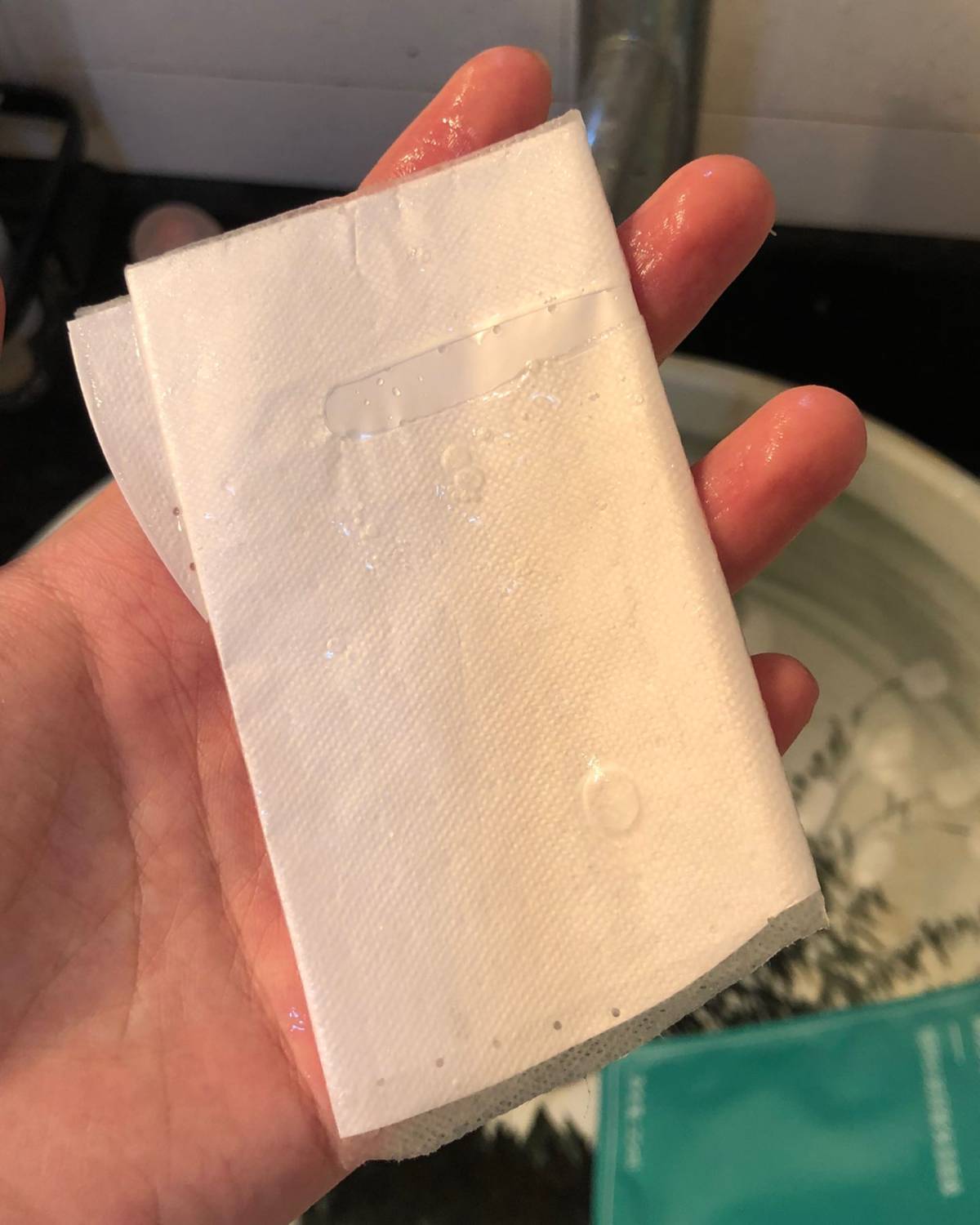 终于有一天晚上八点前回家了，可真是累鼠我了。既然早早回家了，