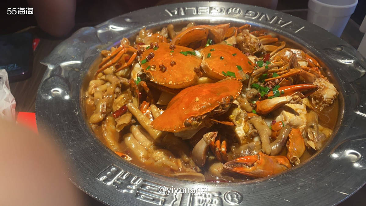 最近去长沙玩了一下，发现那里的人真的是超级多，尤其是到了晚上