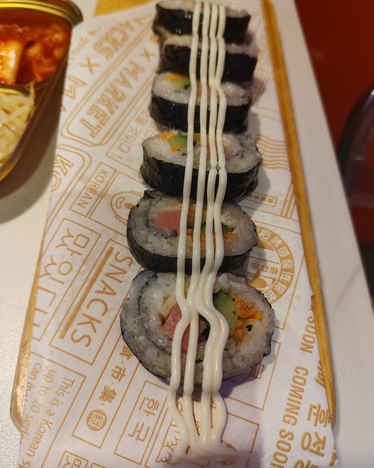周末是逛吃的一天，晚餐最终选择了韩式大排档！  点了一个部队