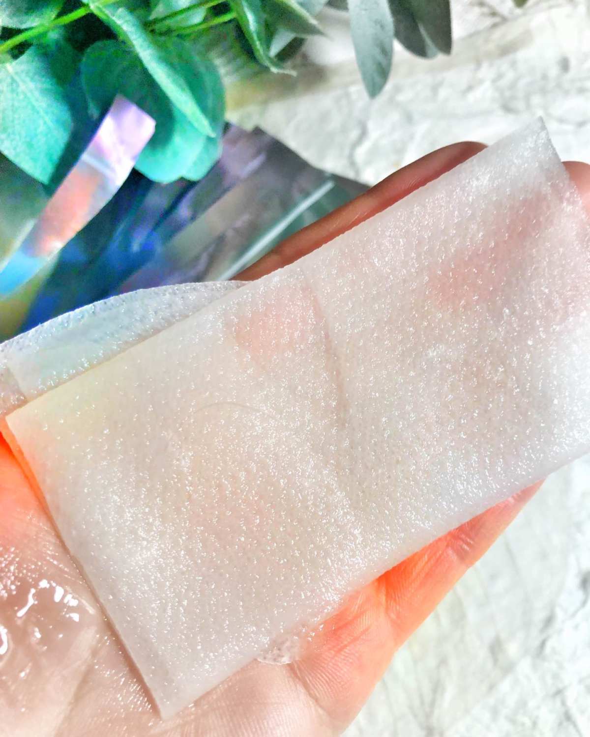 今天面膜用艾天然的这款密集修复保湿面膜，他家卸妆油日常囤货很