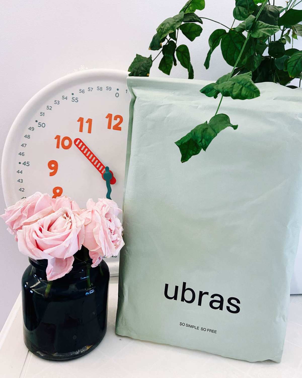 给你们推荐个非常好穿的内衣家居服品牌就是ubras  炒鸡好