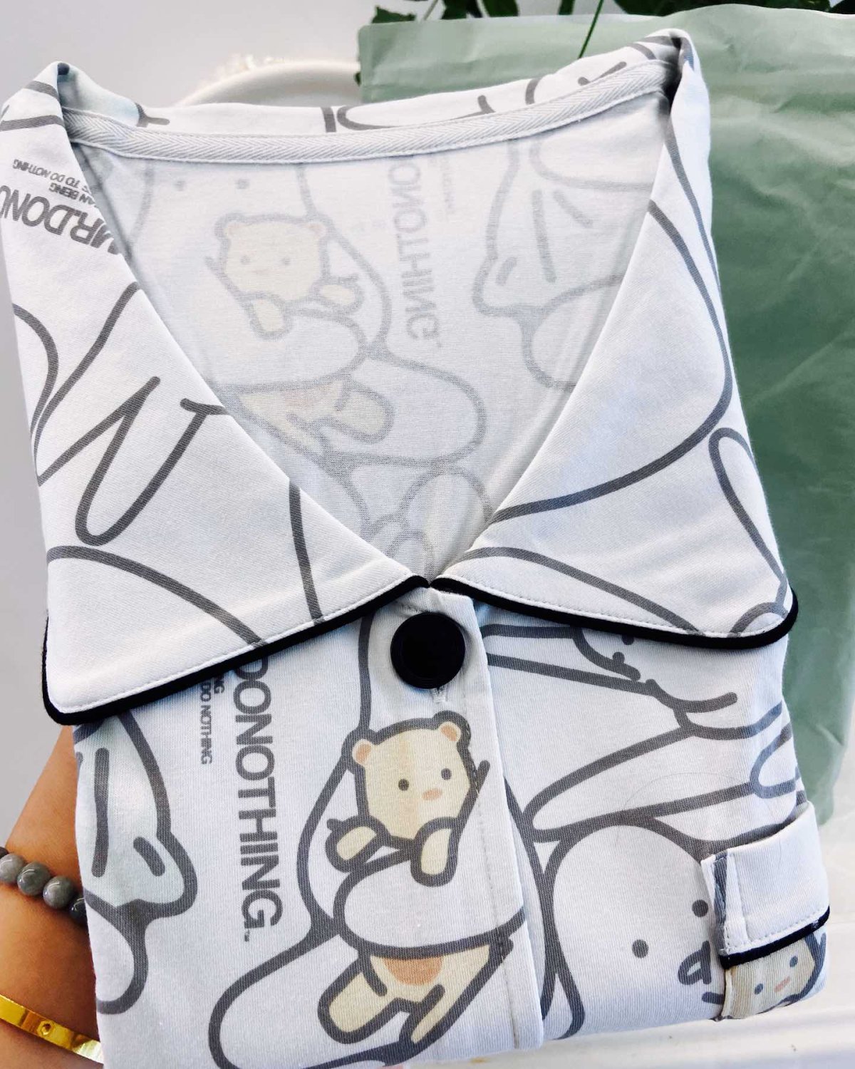 给你们推荐个非常好穿的内衣家居服品牌就是ubras  炒鸡好