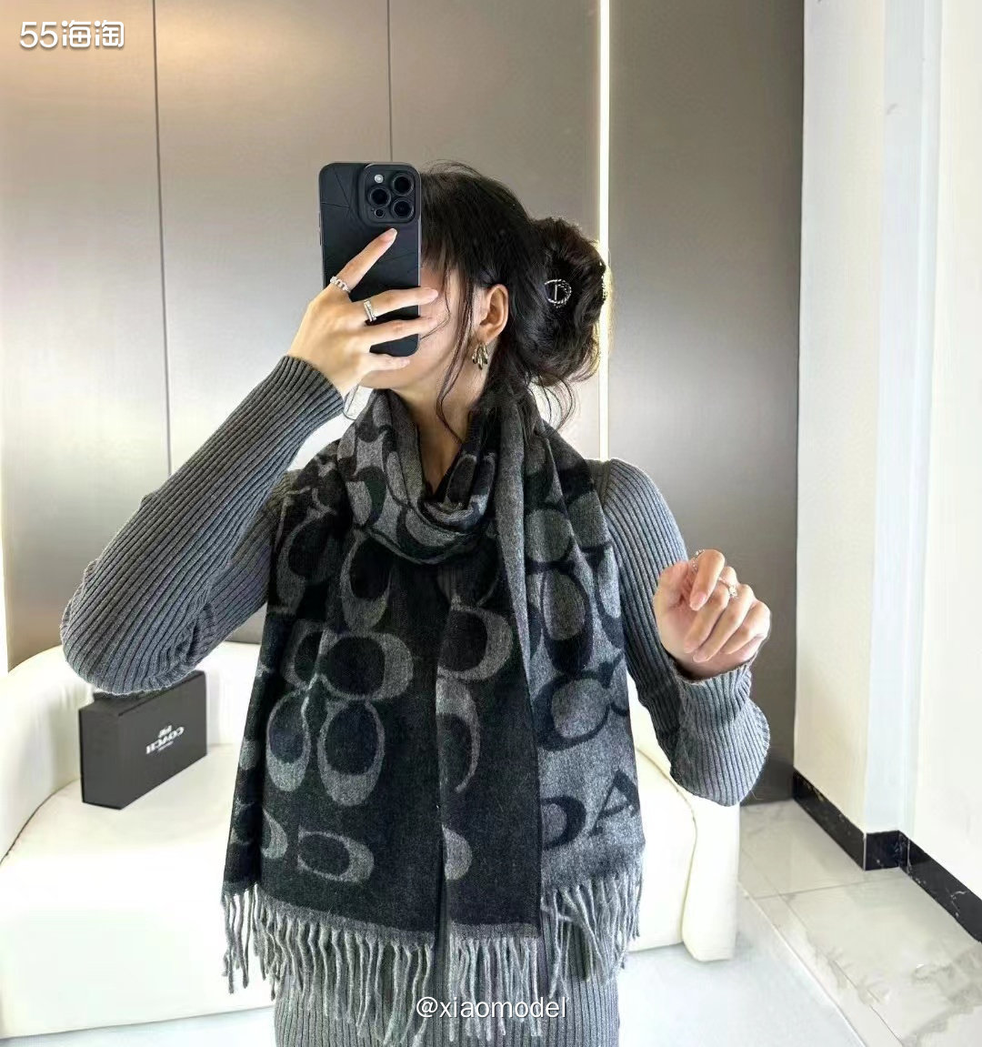 ❤️朋友要1条马车款黑色围巾，我正好没囤这个款，趁着还有2条