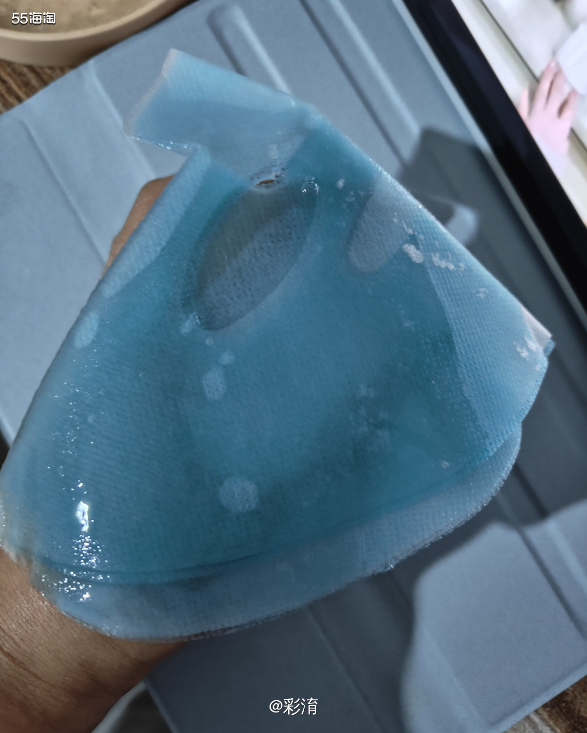补作业补作业，这是周六敷的面膜了，拿面膜的时候发现好几款都是