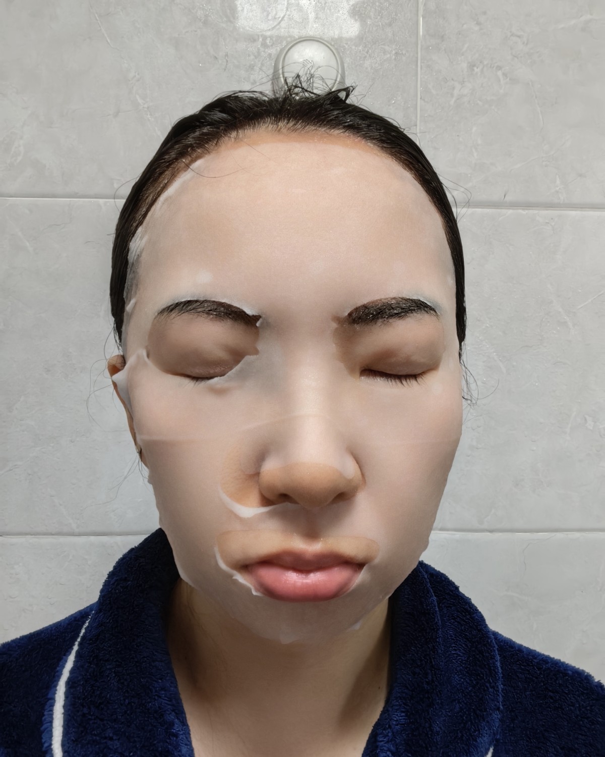 因为昨天去全脸清了个痘痘，感觉我的脸需要来个补水加修复，所以