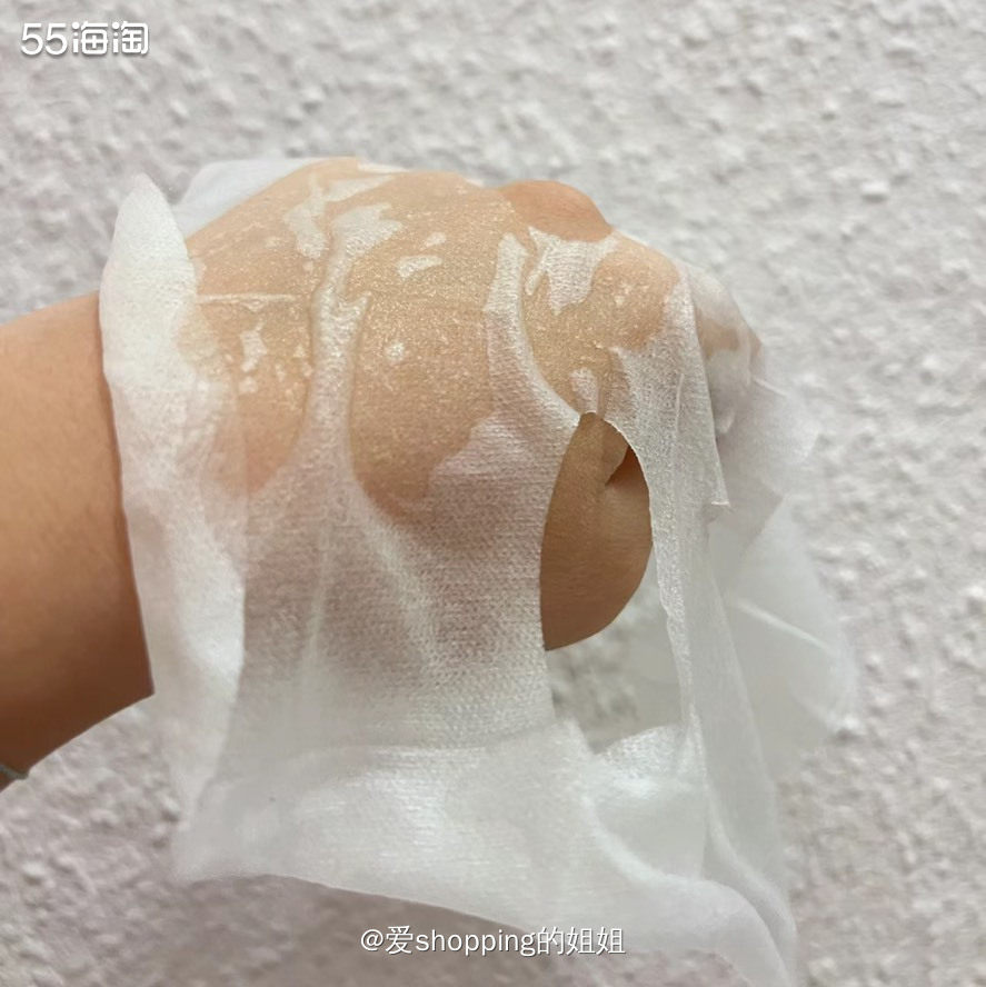 今天用的是玻尿酸保湿面膜~是德国很有名的雪本诗Schaebe
