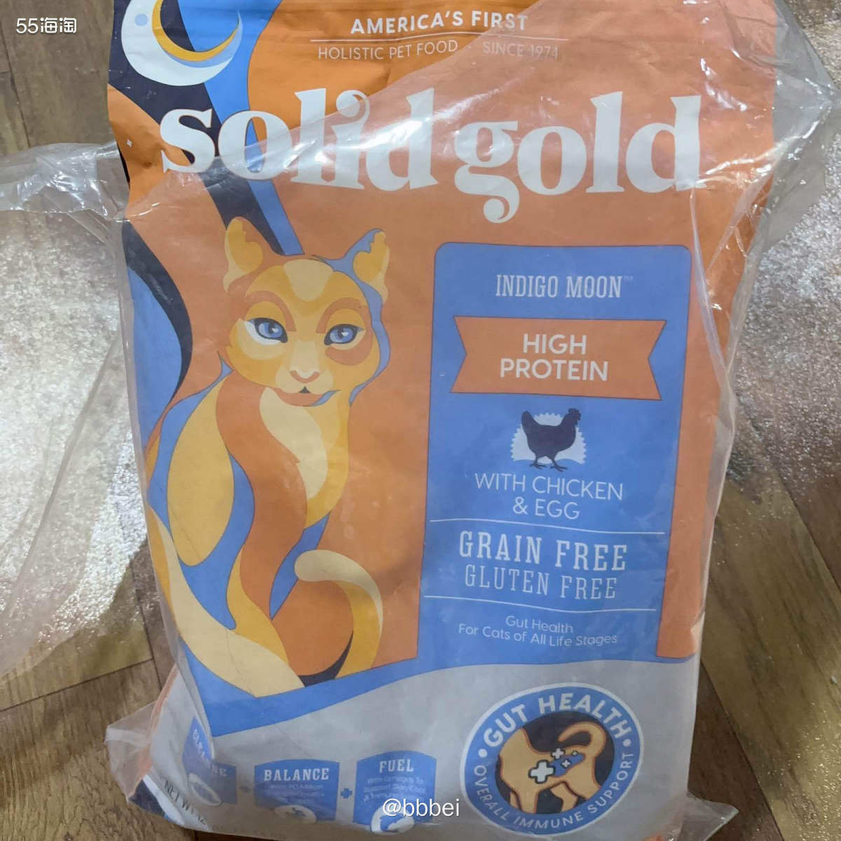 🌈🌈** 🌸给我的猪咪买的是金素猫粮，感觉还可以～价格