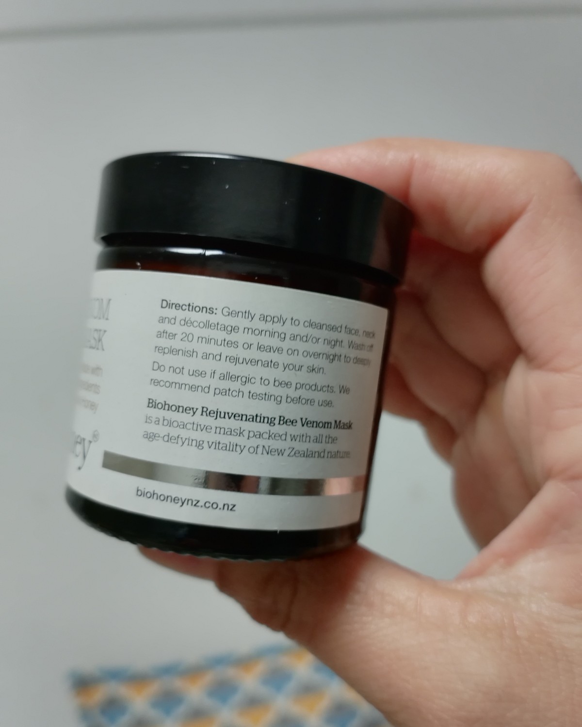 话说这个面膜是我海淘后认识的小众牌子，是新西兰biohone