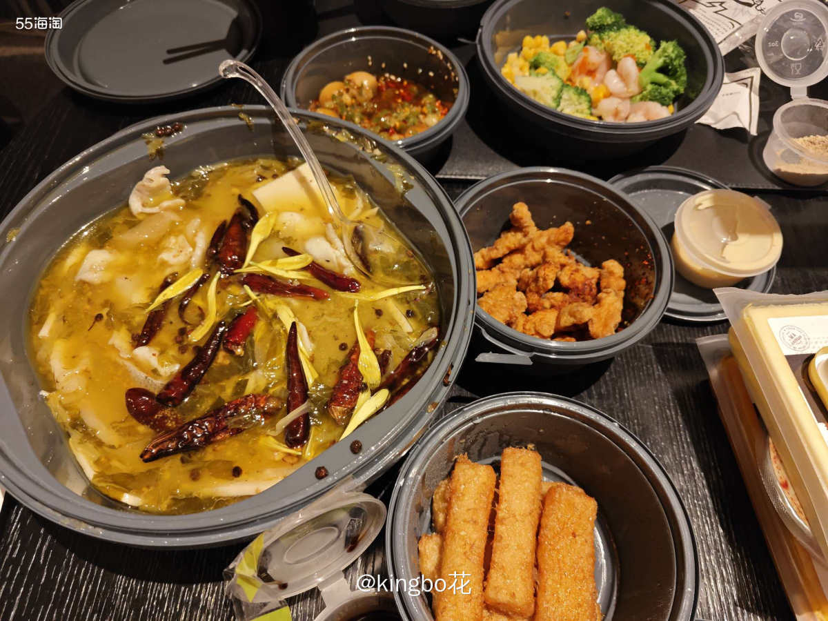 好久没吃的酸菜鱼太香啦！话说太二外卖份量有点少吧？  真的感