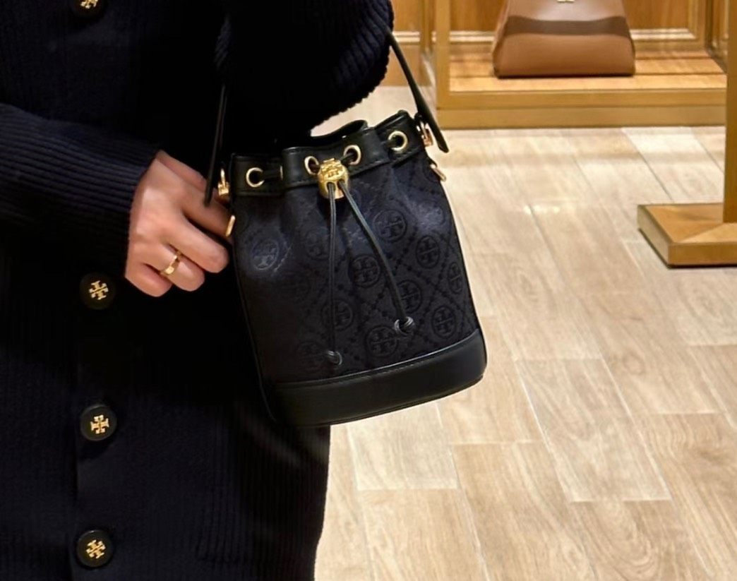 #海淘第一单#Tory Burch US黑金老花水桶mini