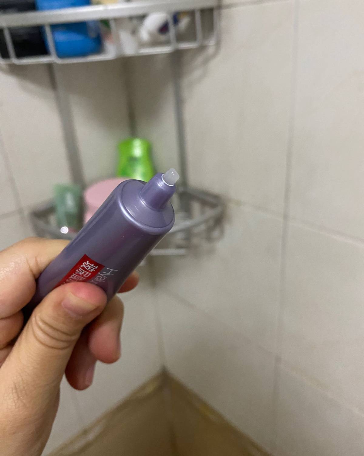 我头发特别差，千枯毛躁脱发极度严重，还全是白发，容貌焦虑差不