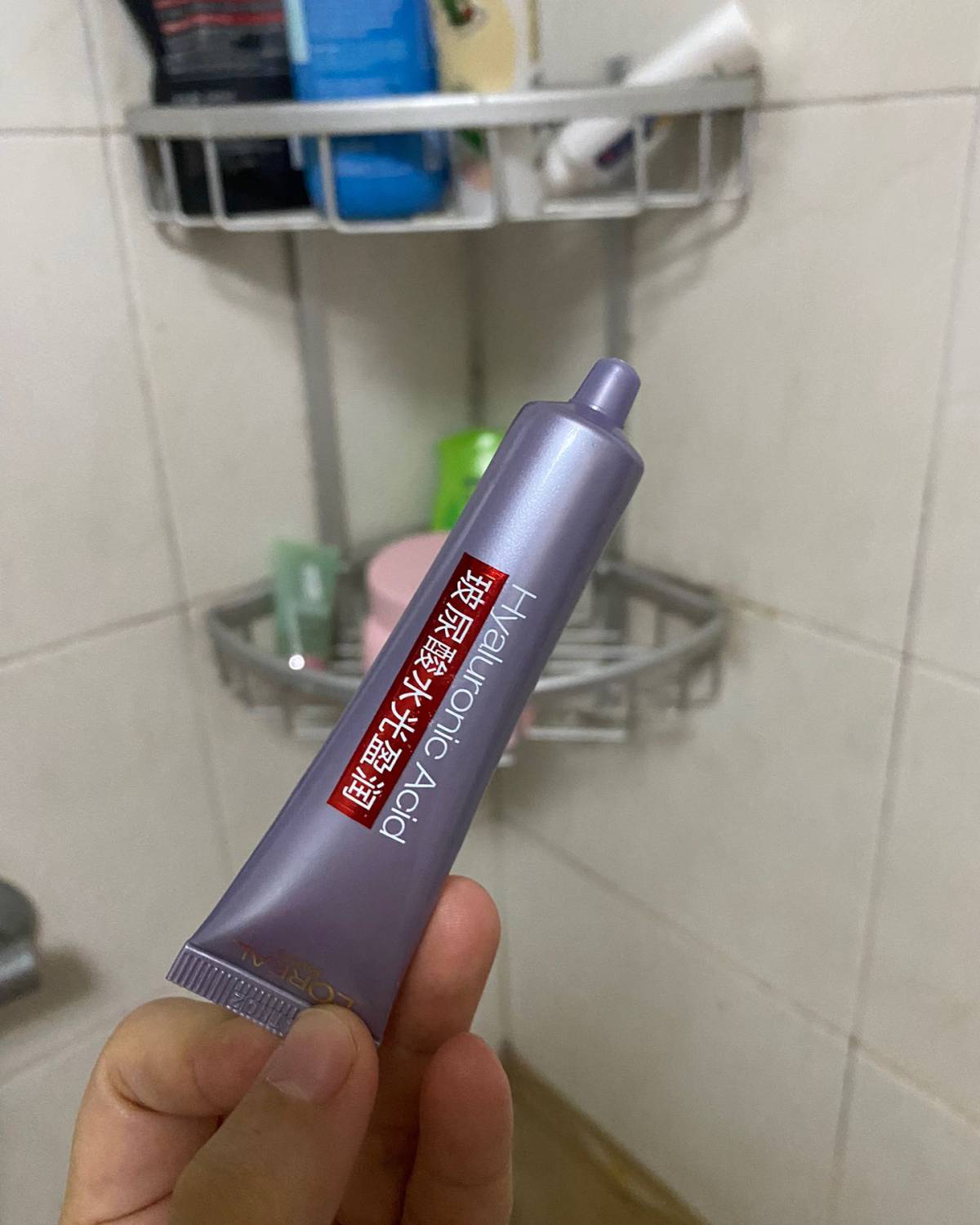 我头发特别差，千枯毛躁脱发极度严重，还全是白发，容貌焦虑差不