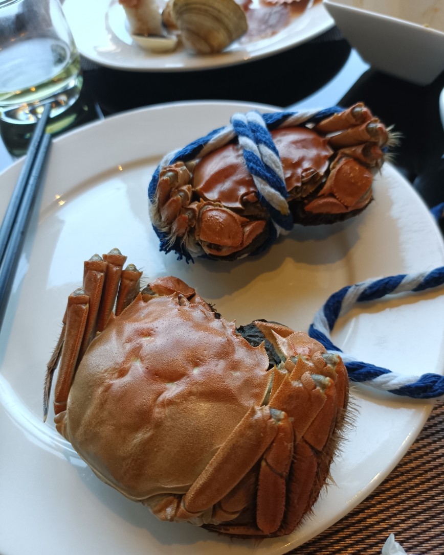 前两个月就想去希尔顿酒店庆祝我跟我老公的生日的，但是每个月都