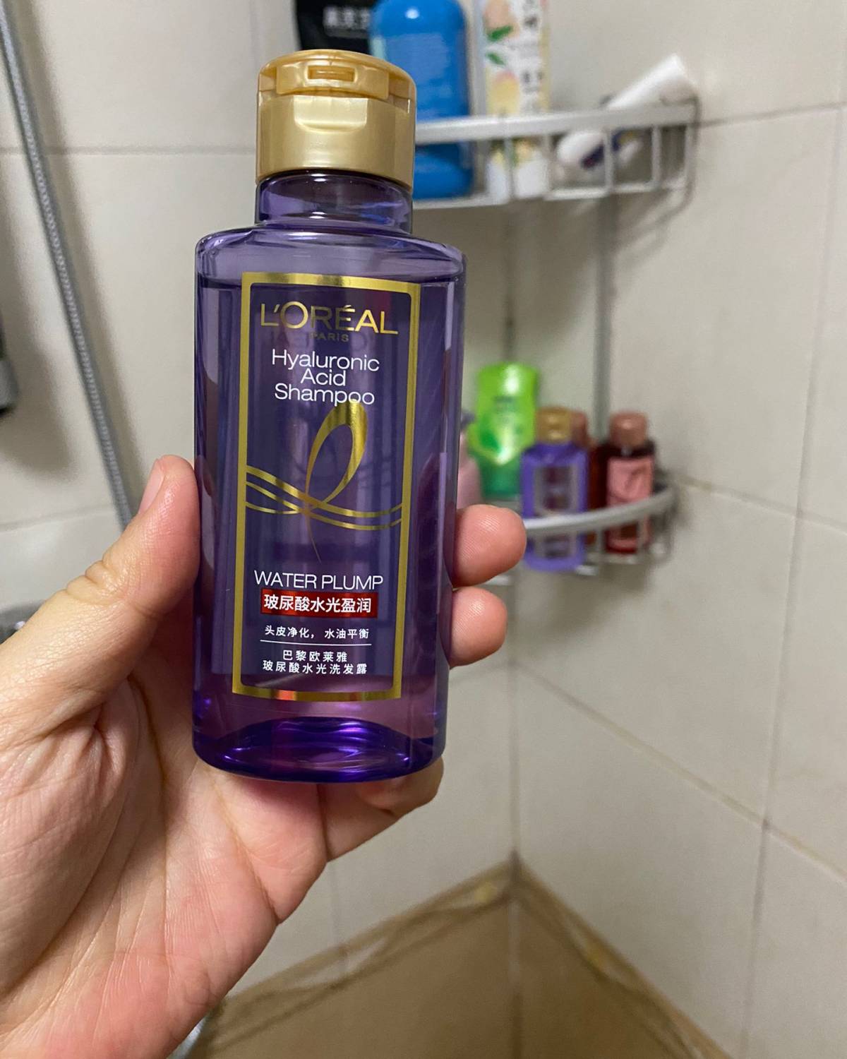 巴黎欧莱雅玻尿酸水光洗发露洗感太好了！这款洗发露的泡沫丰富细