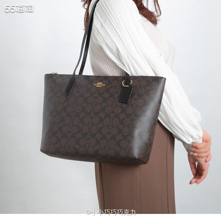 亚马逊最近是有coach的专场活动吗，怎么有这么多好看的包包