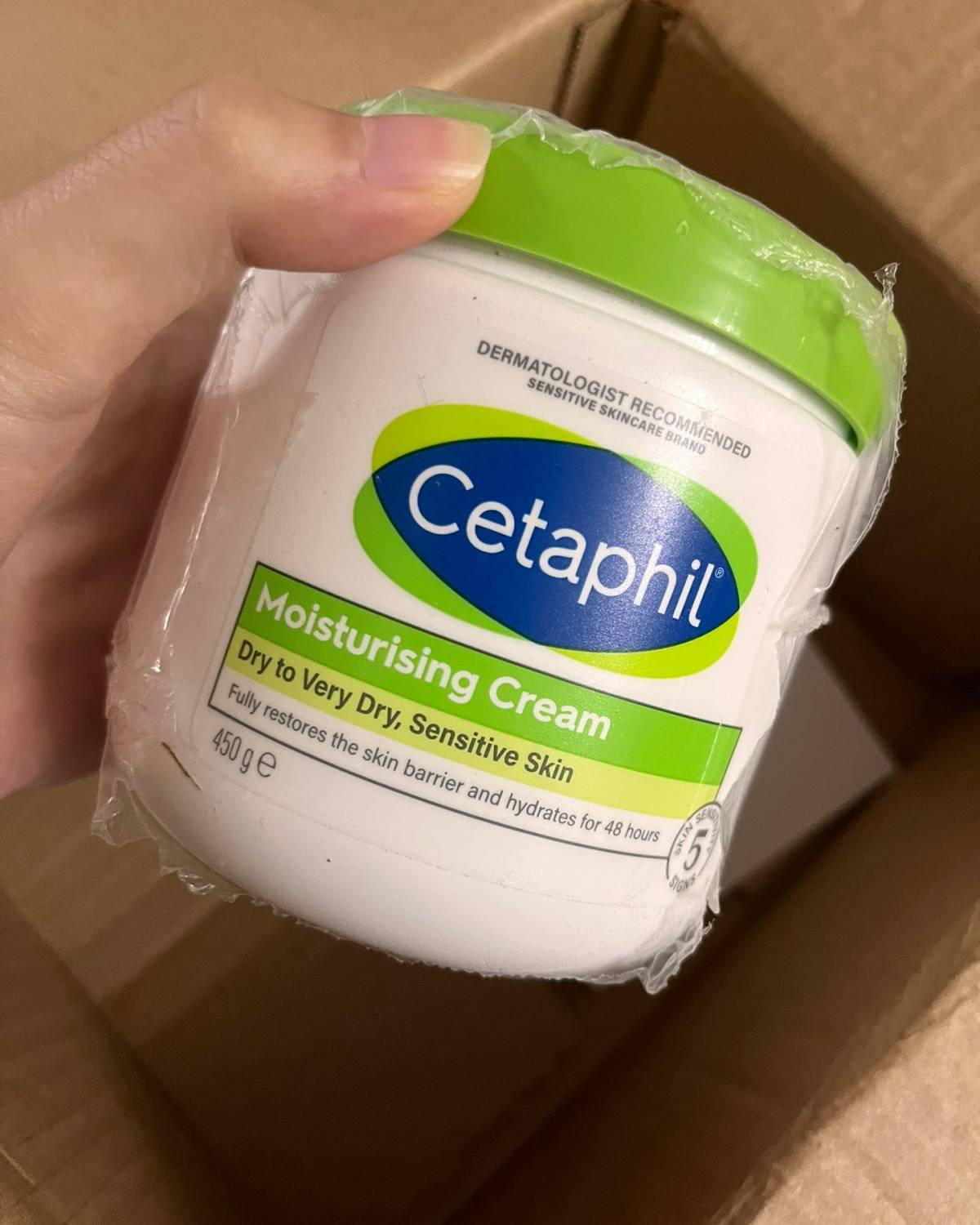 黑五亚马逊第二箱到货  当初纠结的丝塔芙大白罐还是买了，最后