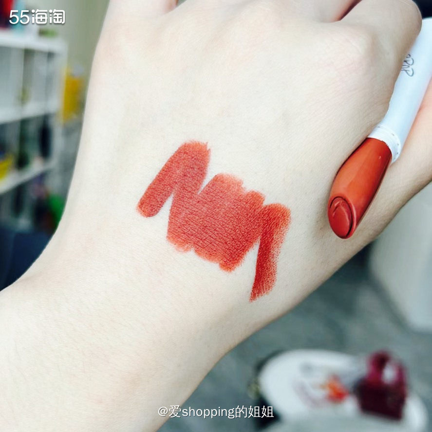 学生时代最爱用的品牌，一只老网红，平价口红里的战斗机~色号z