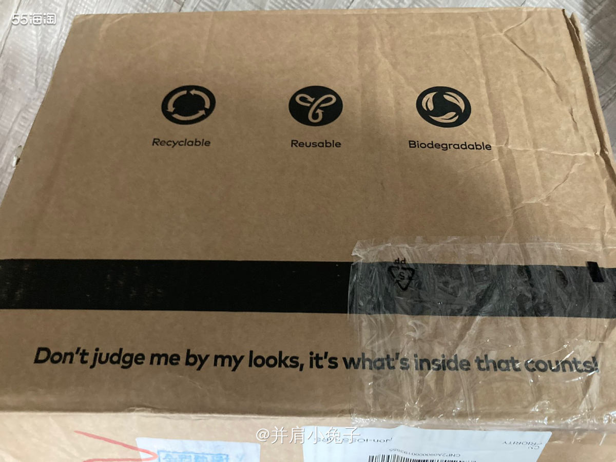 LF今年出了那个有赫莲娜黑绷带面霜的套装，买了两套，被禾兑是