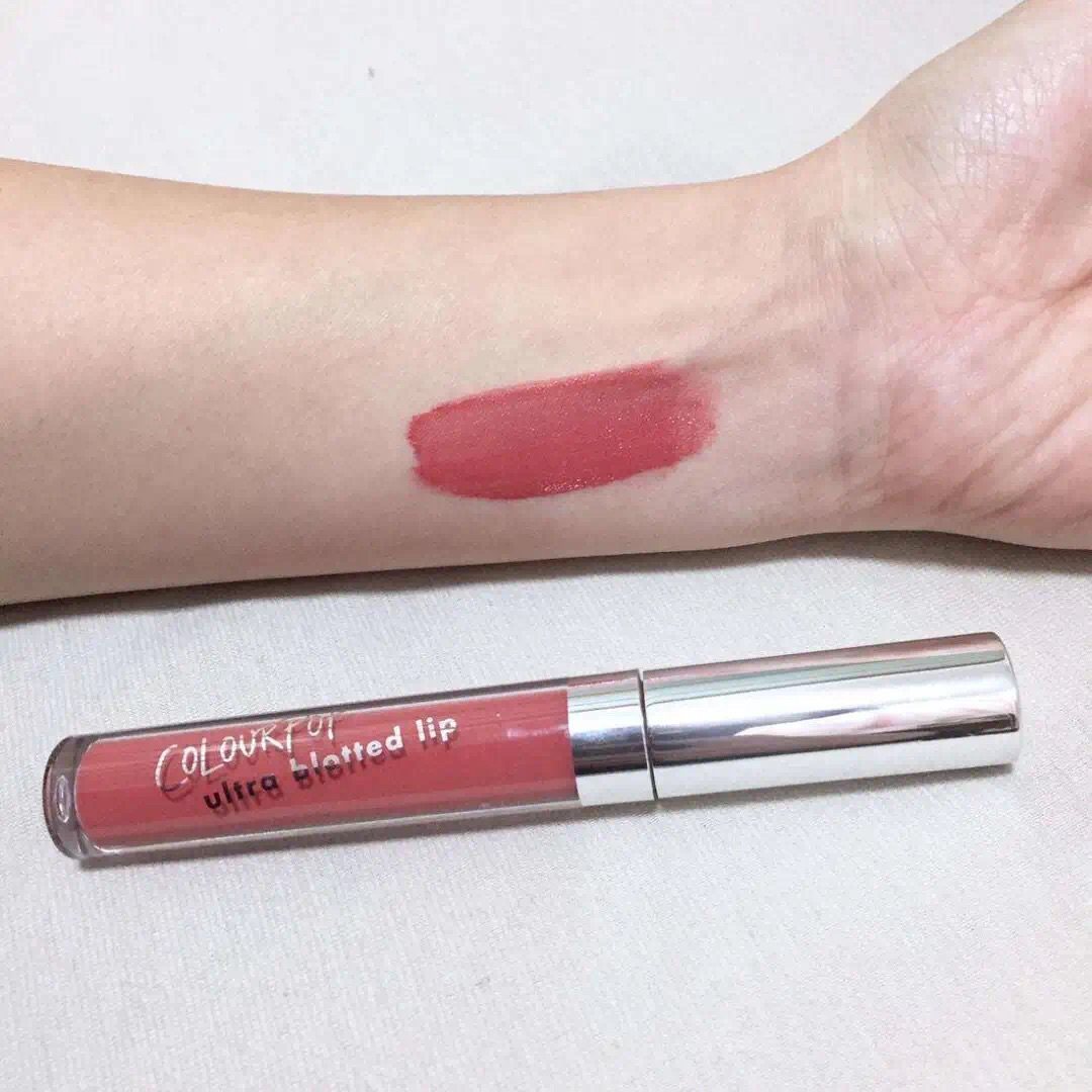 卡乐泡泡的唇釉出了名的颜色多，他家主打就是划算，分享这个Do