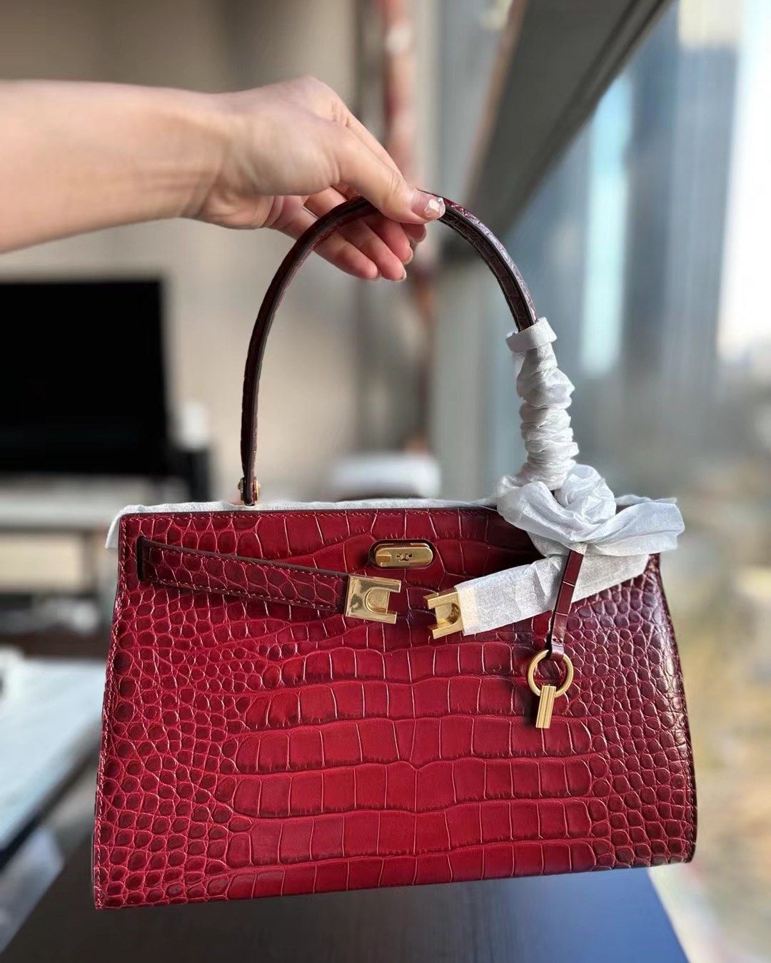 ❤️不得不来说说，这个超级美的包包啦，TB家的lee系列，而