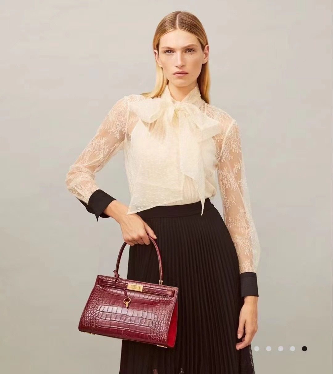 ❤️不得不来说说，这个超级美的包包啦，TB家的lee系列，而