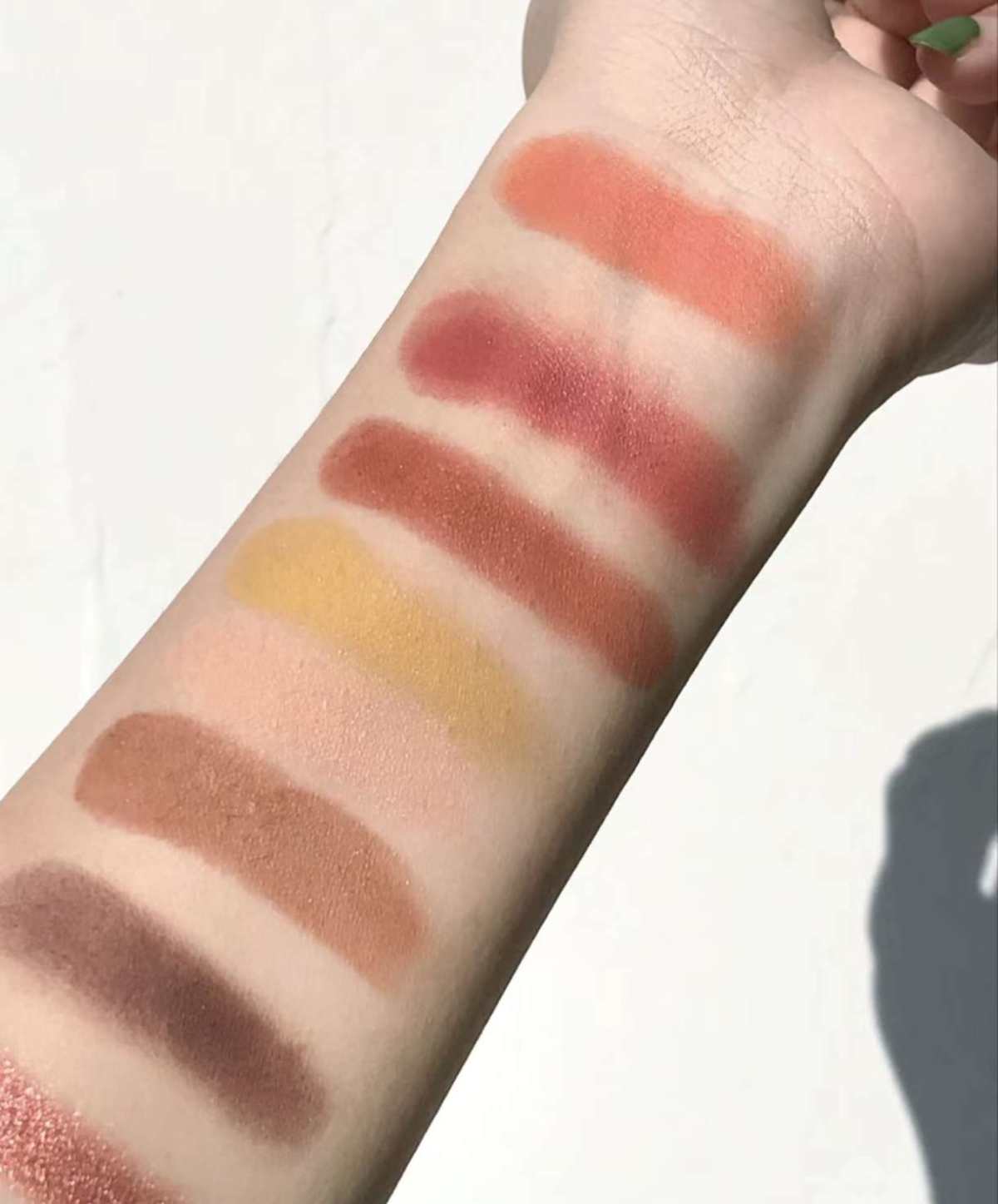 colourpop落日盘，这盘也属于有多火要多火的一盘！  