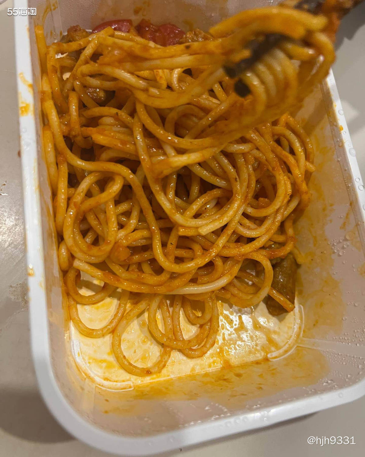 😋基本每个周末孩他爸都有活动，我跟孩子在家，我也懒得烧饭烧