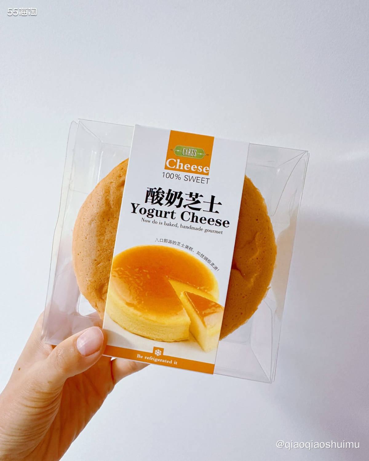 吃的饱饱的，但还是想再来点饭后甜点。 我们都想吃乳酪蛋糕，搜