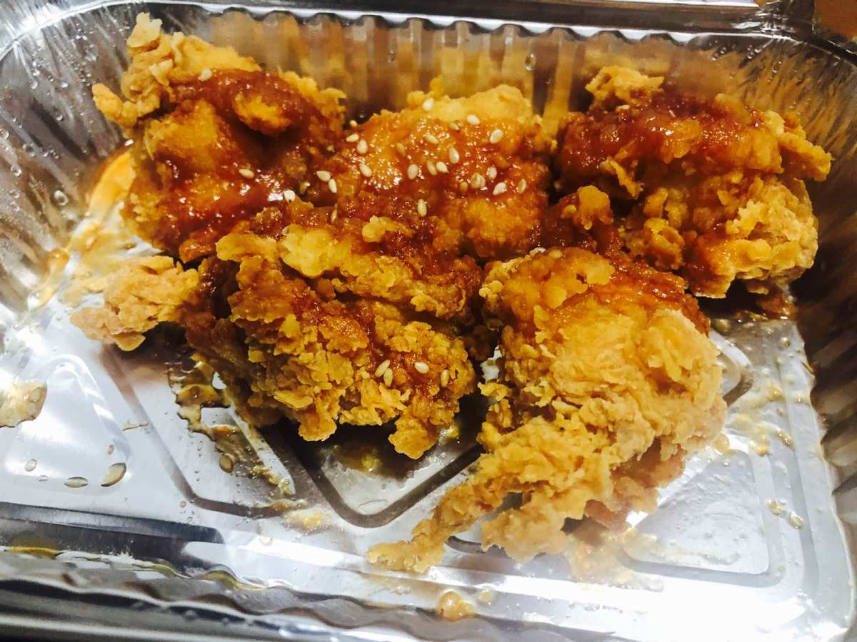 今天周五交通银行最红星期五半价又抢了味千拉面的代金券，打包了