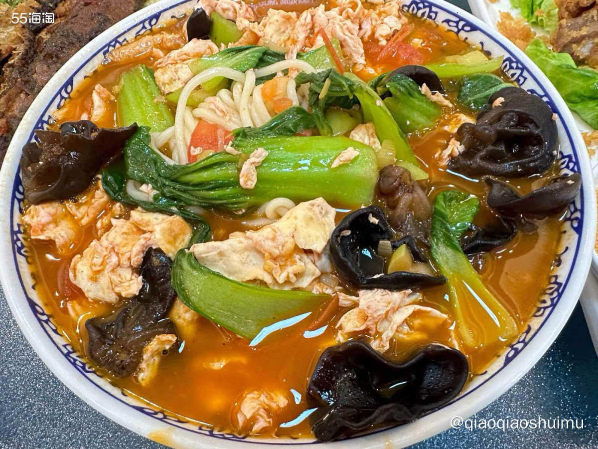 今天是公公生日，家人一起吃饭庆祝下。选了家门口的大清花，是东