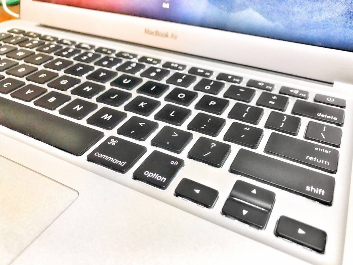 苹果的产品使用寿命都挺久的，如果新年想要选择MacBook 