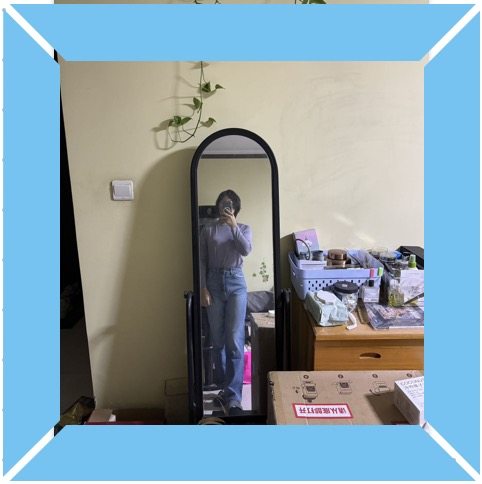 黑五买来的裤子就直接安排上了，triarchy高腰直筒牛仔裤