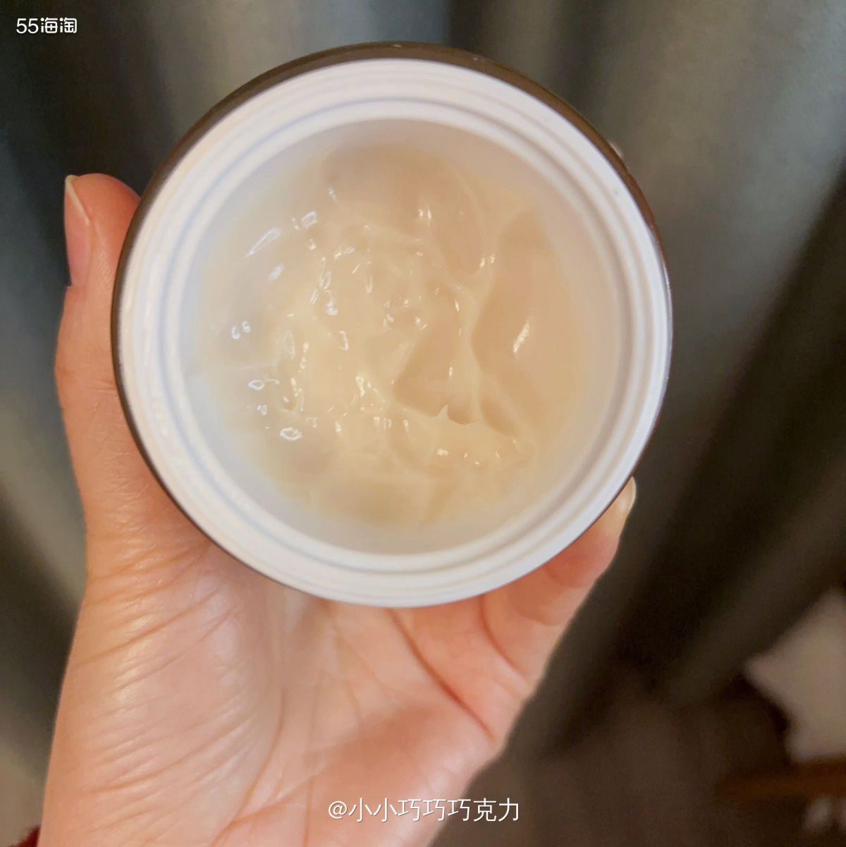 因为海淘这两年用的最多的面霜就是雅诗兰黛的了，他家的智妍面霜