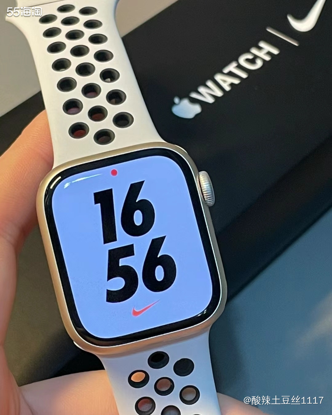 最近在apple官网查看苹果手表，主要是我觉得苹果手表还是蛮