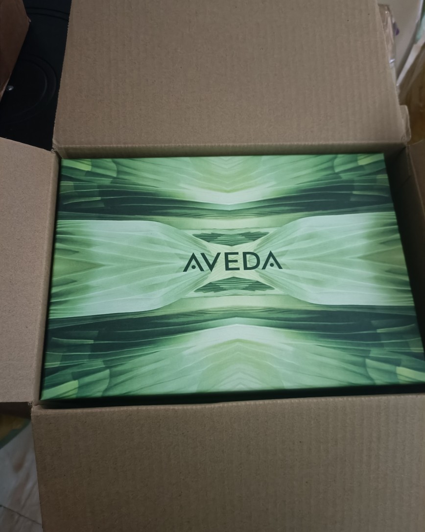 Aveda不知道是不是刚入驻国内旗舰店，最近活动送挺多小样洗