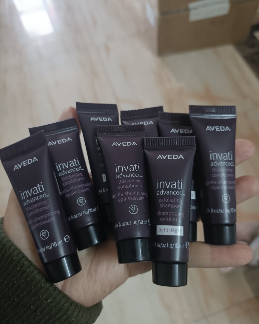 Aveda不知道是不是刚入驻国内旗舰店，最近活动送挺多小样洗