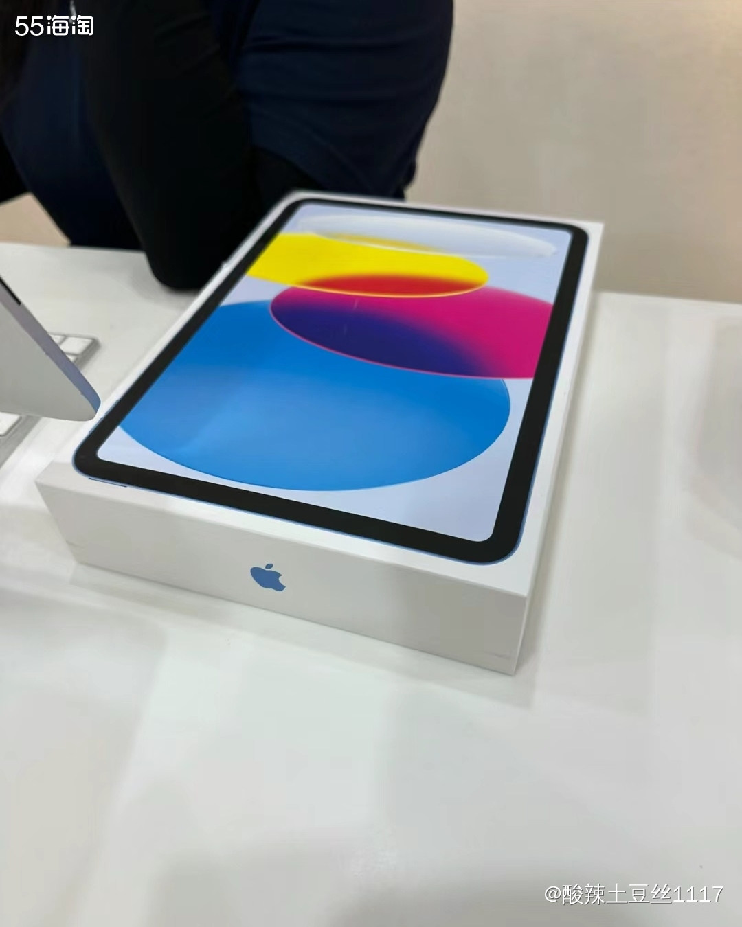 目前iPad还是2021款，马上要上2023款了。我们来看看