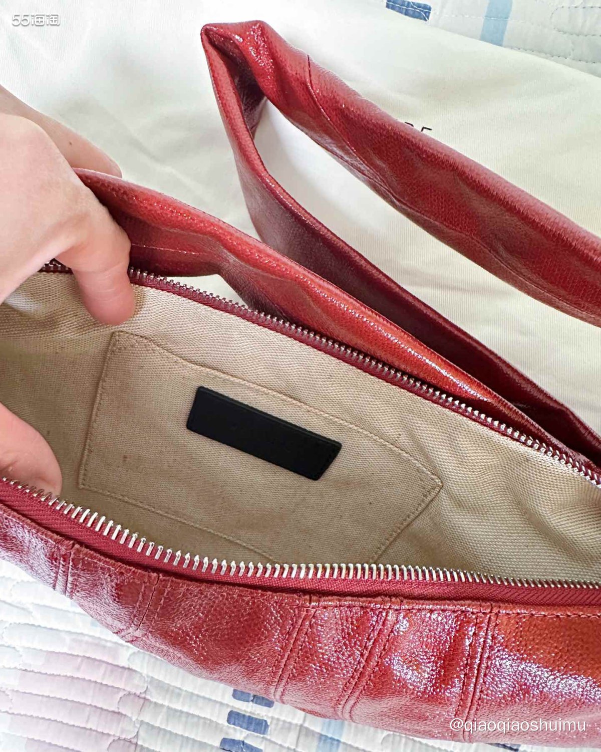 之前就总看别人晒lemaire牛角包，没什么感觉，就忽然有一