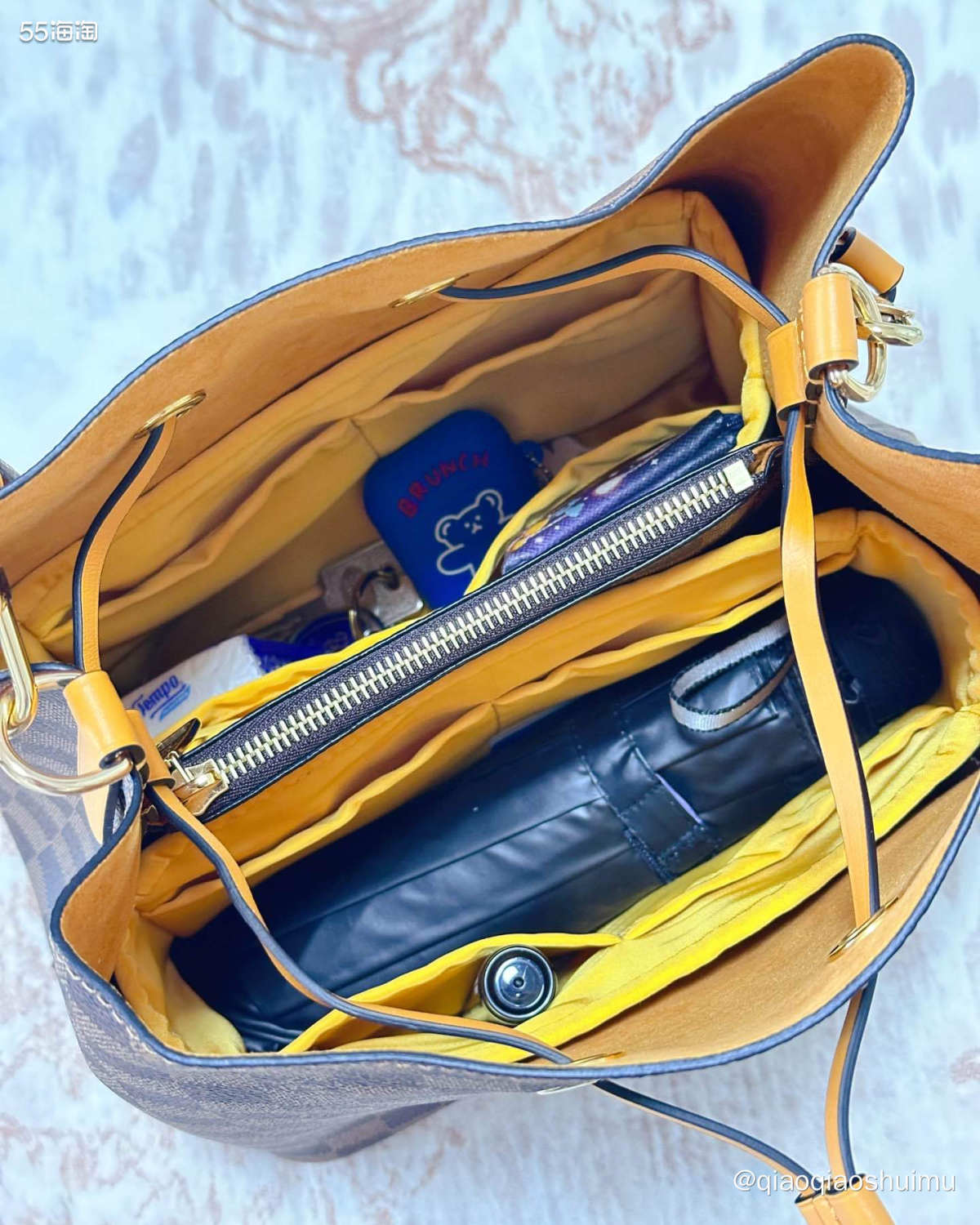 最近一直致力于给包包买各种配件，钱花了不少，但确实也提高了包