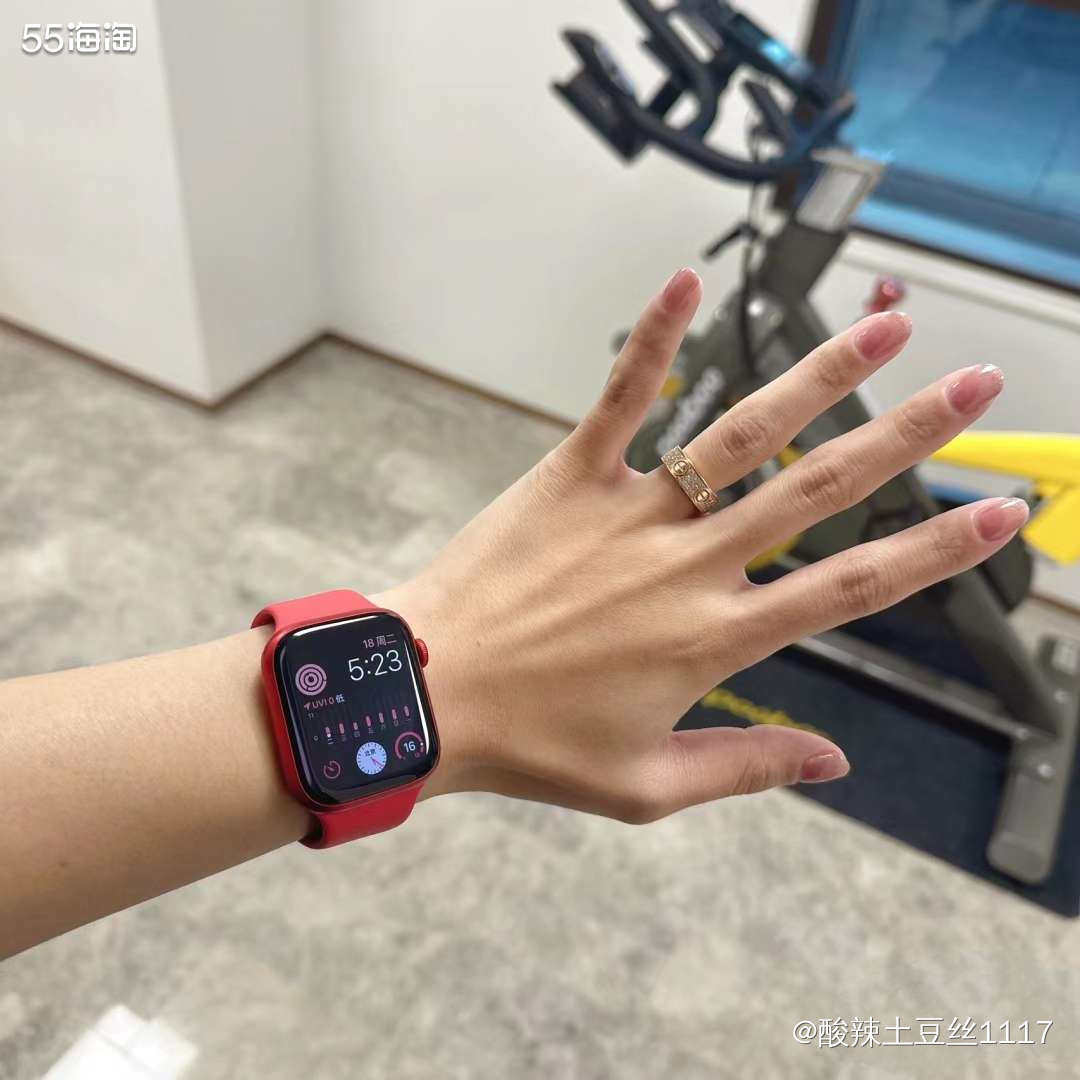 这一年过年感觉红色的东西真的是跟过年很配啊，看中的是这个红色