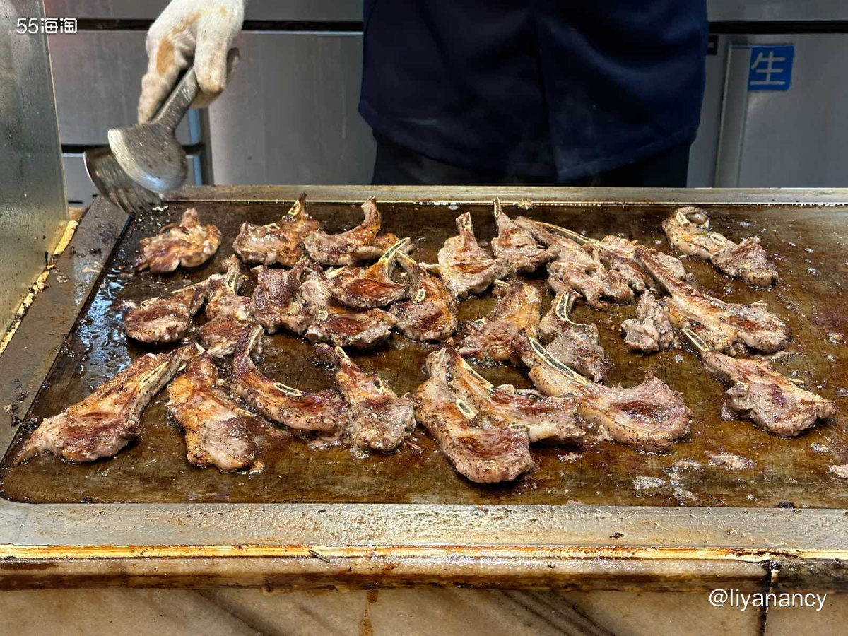 我是一个不常去吃自助餐的人，因为总是觉得实力不够，吃不回来，