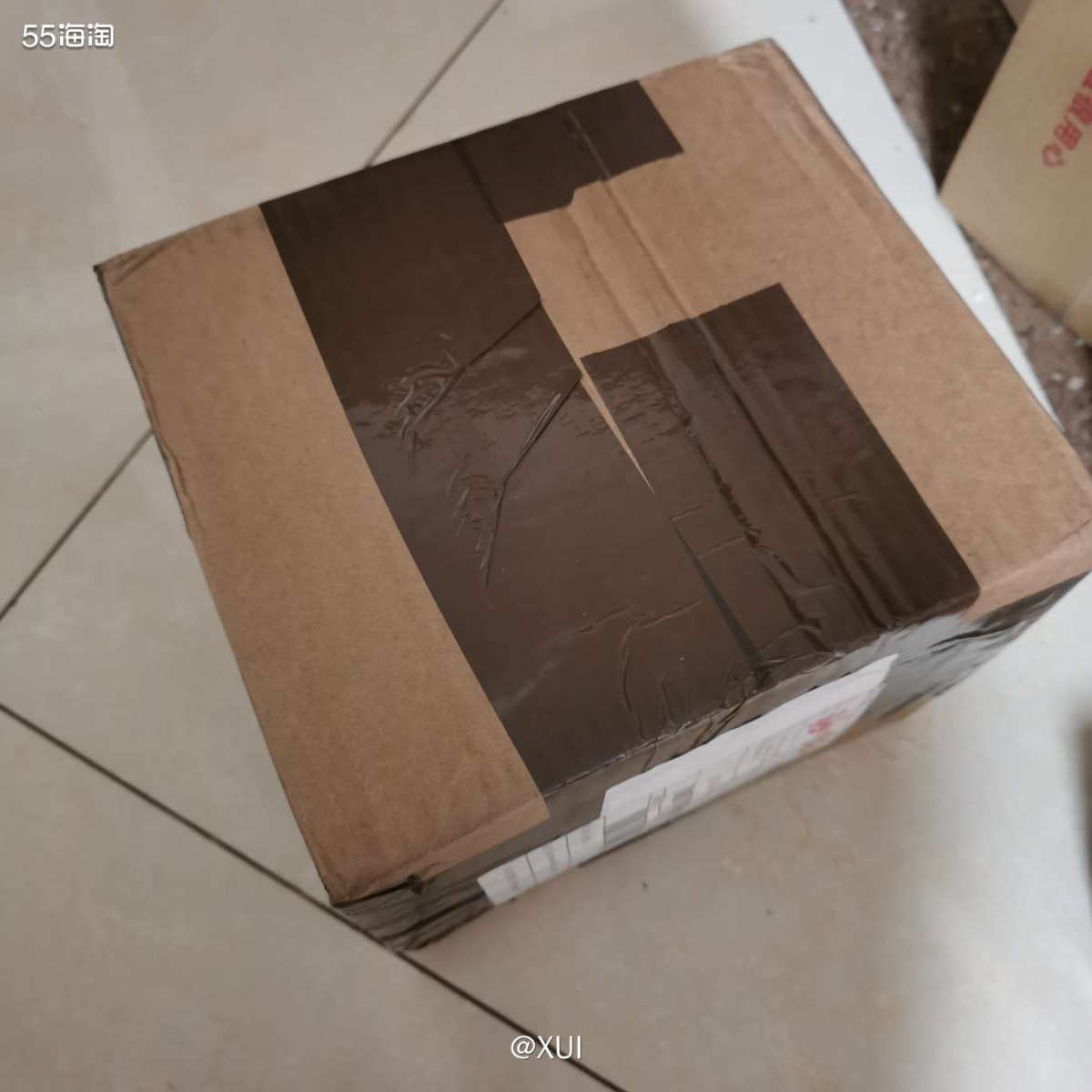 这一箱是上个月半夜购买的Jellycat，那时候国内西兰花的