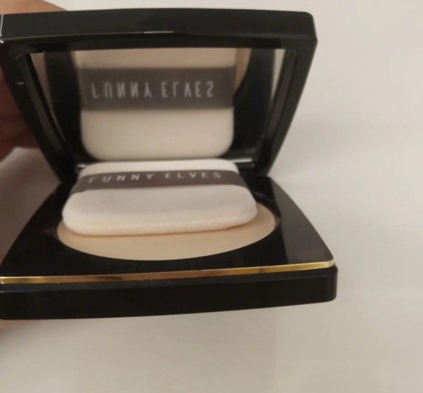 1号色是芭比波朗羽柔粉饼最火的颜色，适合大部分黄皮。而11号