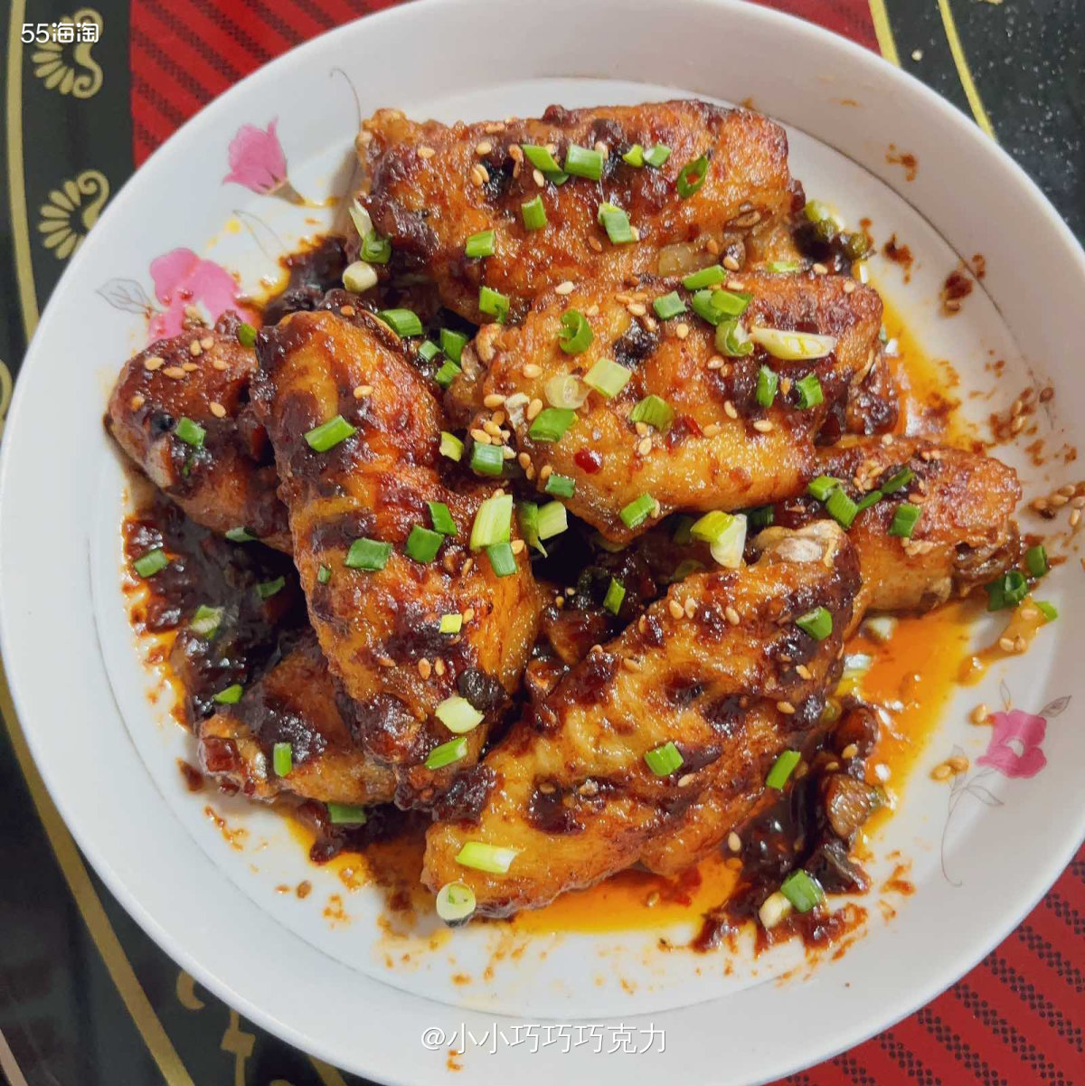 又是一顿来自妈妈的美食，上周末在家吃的，有鸡肉、鸭肉、牛肉…