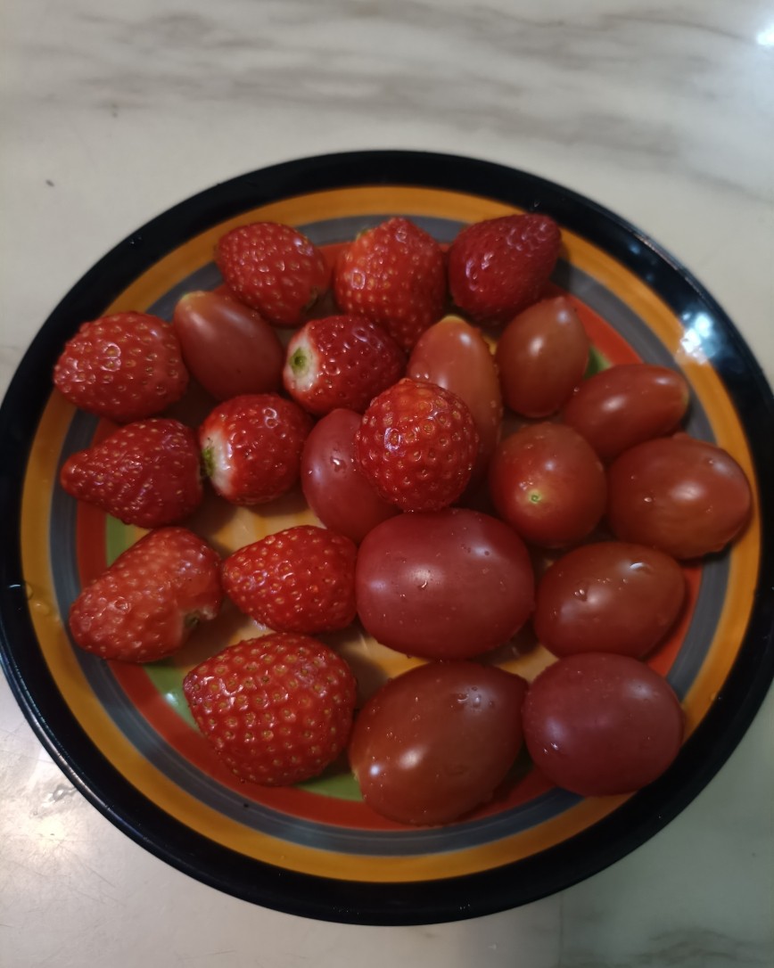 我们小区有个小群专门买惠州农场那边的美食，都是农场自己种的水