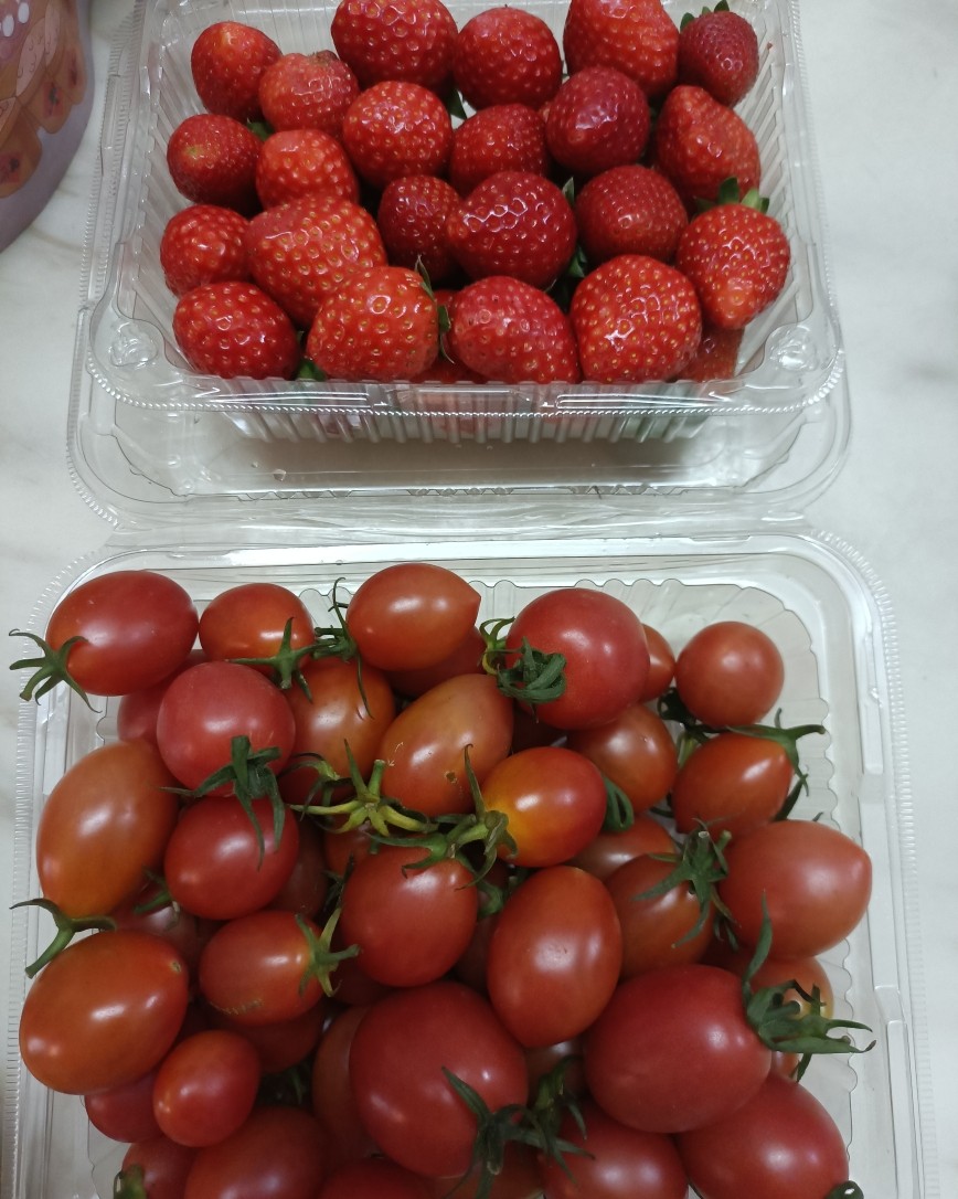 我们小区有个小群专门买惠州农场那边的美食，都是农场自己种的水