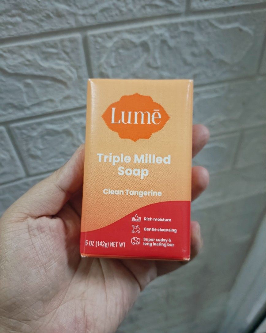 昨天收到了转中的包裹，是我两个合箱的快递！  ⭐里面有lum